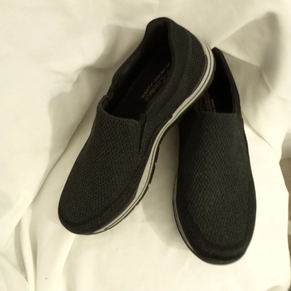 Men's Sketchers - Picture 1 of 15